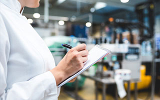 製品の製造｜プログラマブル電源｜松定プレシジョン