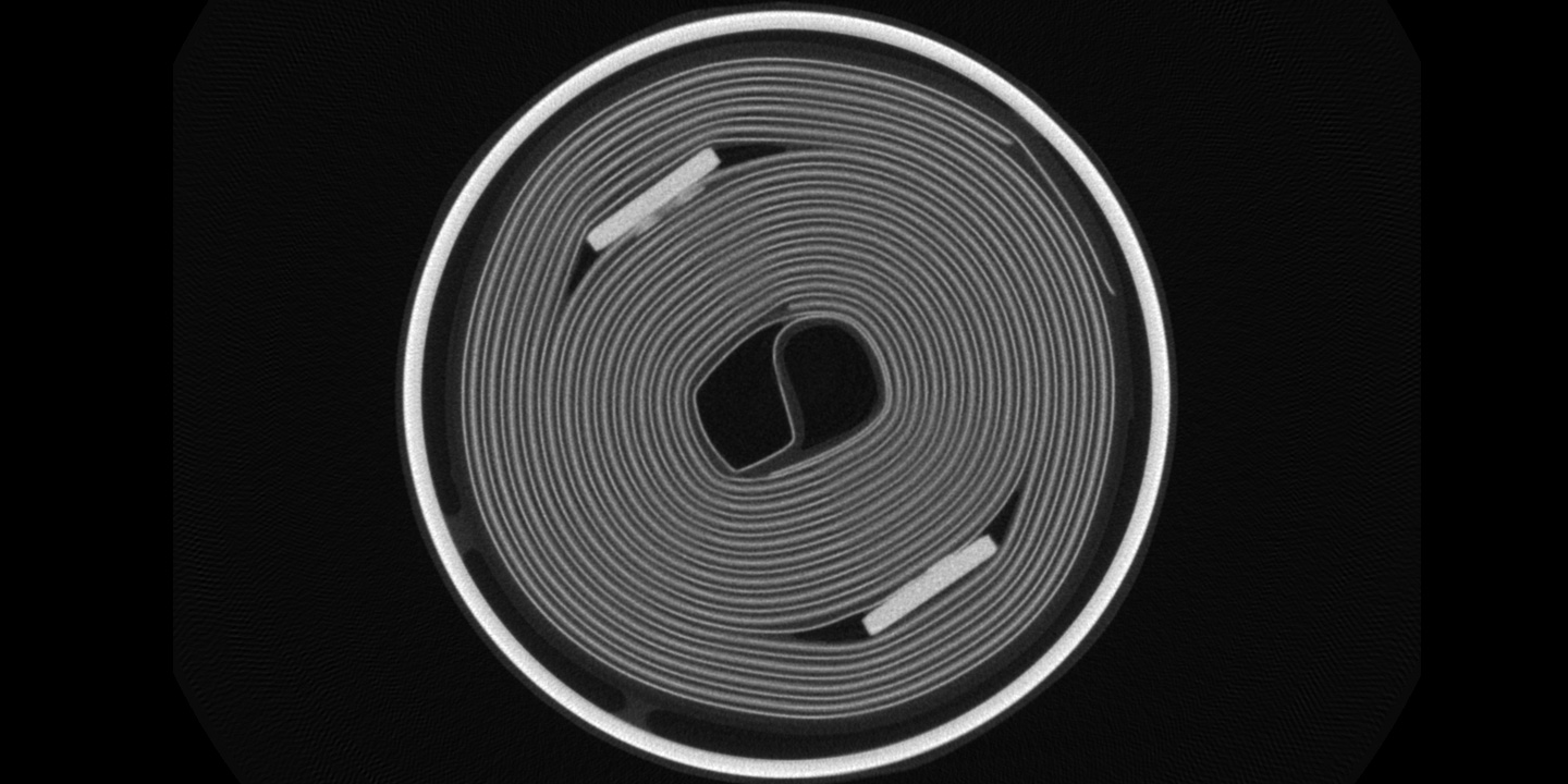 ノイズ低減後のリチウムイオン電池のX線透過画像