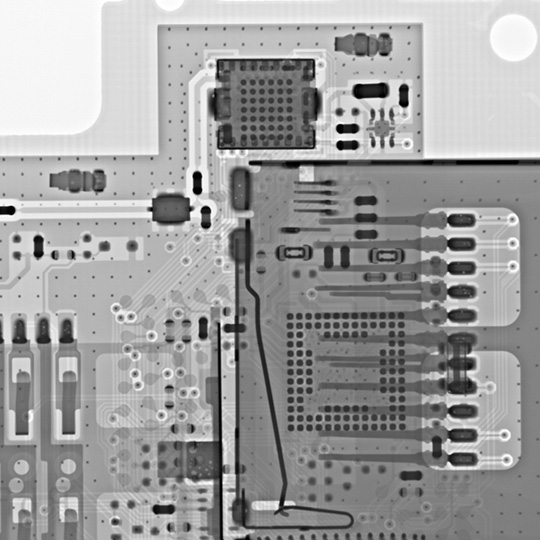 BGAのX線透過画像