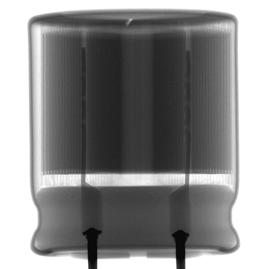 電解コンデンサのX線透過画像