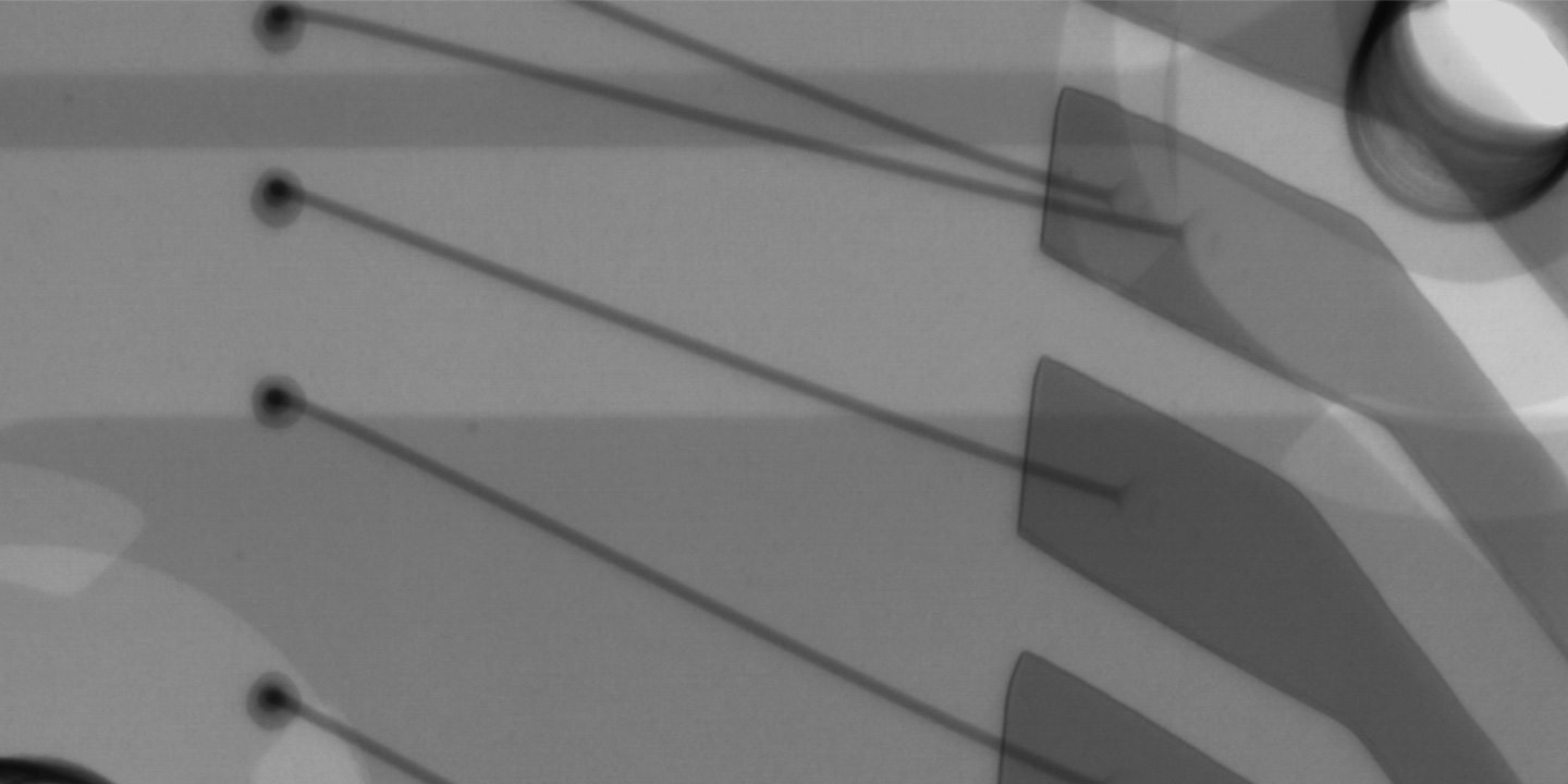 画像処理機能HDR-Proで補正する前のワイヤーボンディングのX線透過画像