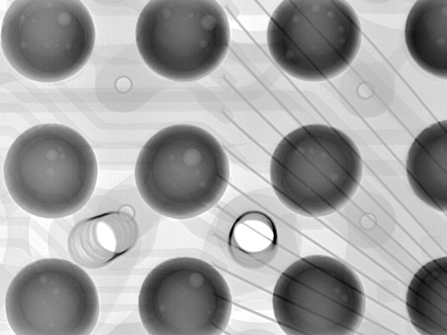 BGAを拡大表示したX線透過画像