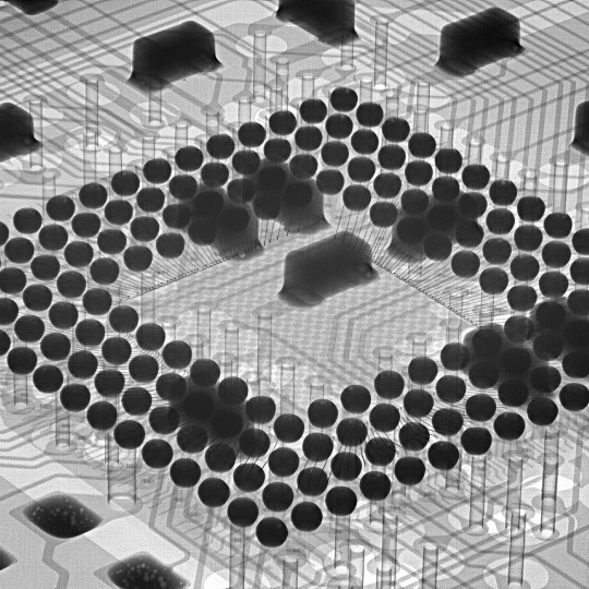 BGA全体を斜め撮影したX線透過画像